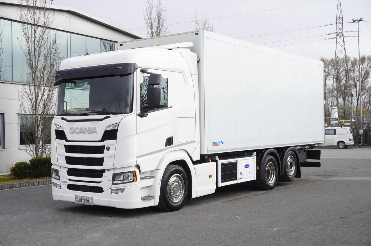 SCANIA R500 / Schmitz meat hook refrigerator / Carrier Supra 950U / 3rd steered axle - Рефрижератор: фото 1 SCANIA R500 / Schmitz meat hook refrigerator / Carrier Supra 950U / 3rd steered axle - Рефрижератор: фото 1