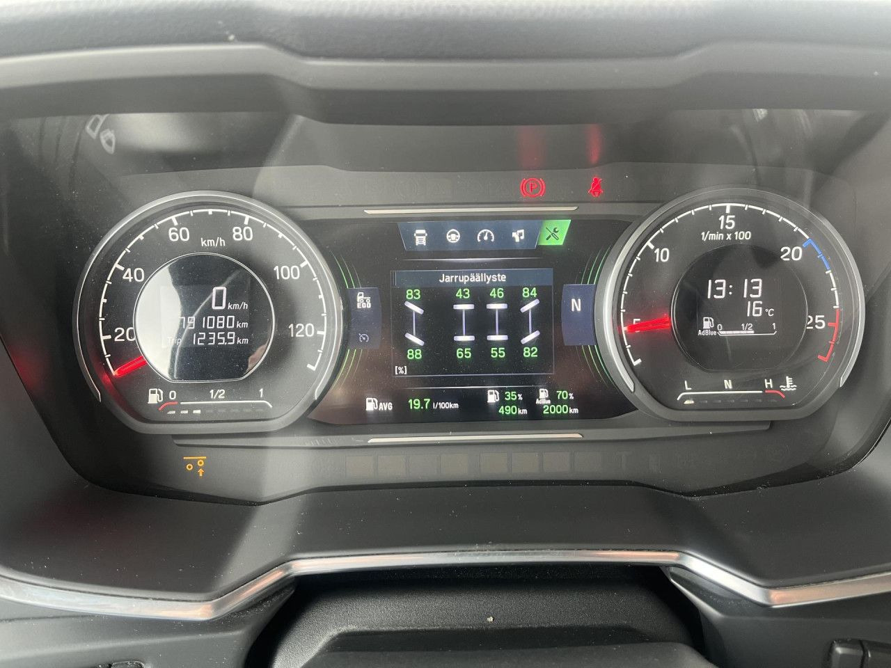 Грузовик-шасси SCANIA R560 B8x4*4 / Chassis / sleeper cab / Power take-off: фото 13 Грузовик-шасси SCANIA R560 B8x4*4 / Chassis / sleeper cab / Power take-off: фото 13