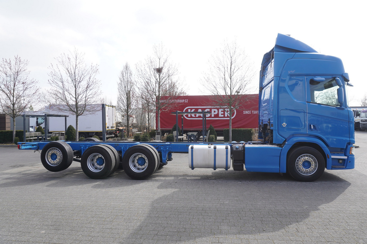 SCANIA R650 V8 / 650 HP/ frame 8.8 m / steered 4th axle - Грузовик-шасси: фото 4 SCANIA R650 V8 / 650 HP/ frame 8.8 m / steered 4th axle - Грузовик-шасси: фото 4