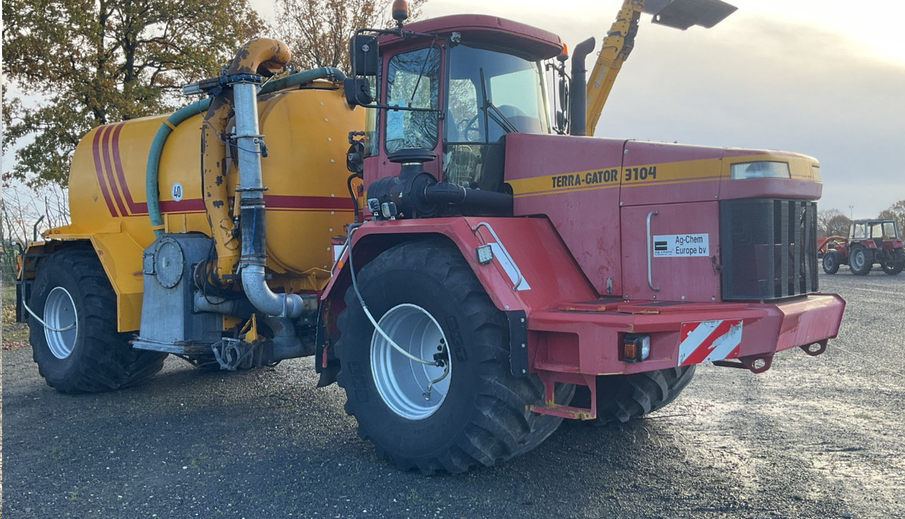 TERRA-GATOR TG 3104 Self-propelled liquid manure spreader - Навозоразбрасыватель: фото 4 TERRA-GATOR TG 3104 Self-propelled liquid manure spreader - Навозоразбрасыватель: фото 4