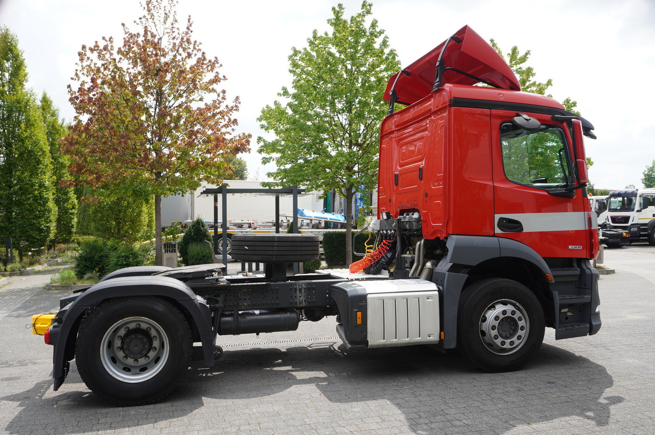 MERCEDES-BENZ Actros 1833 tractor unit / 260 tho. km - Тягач: фото 5 MERCEDES-BENZ Actros 1833 tractor unit / 260 tho. km - Тягач: фото 5