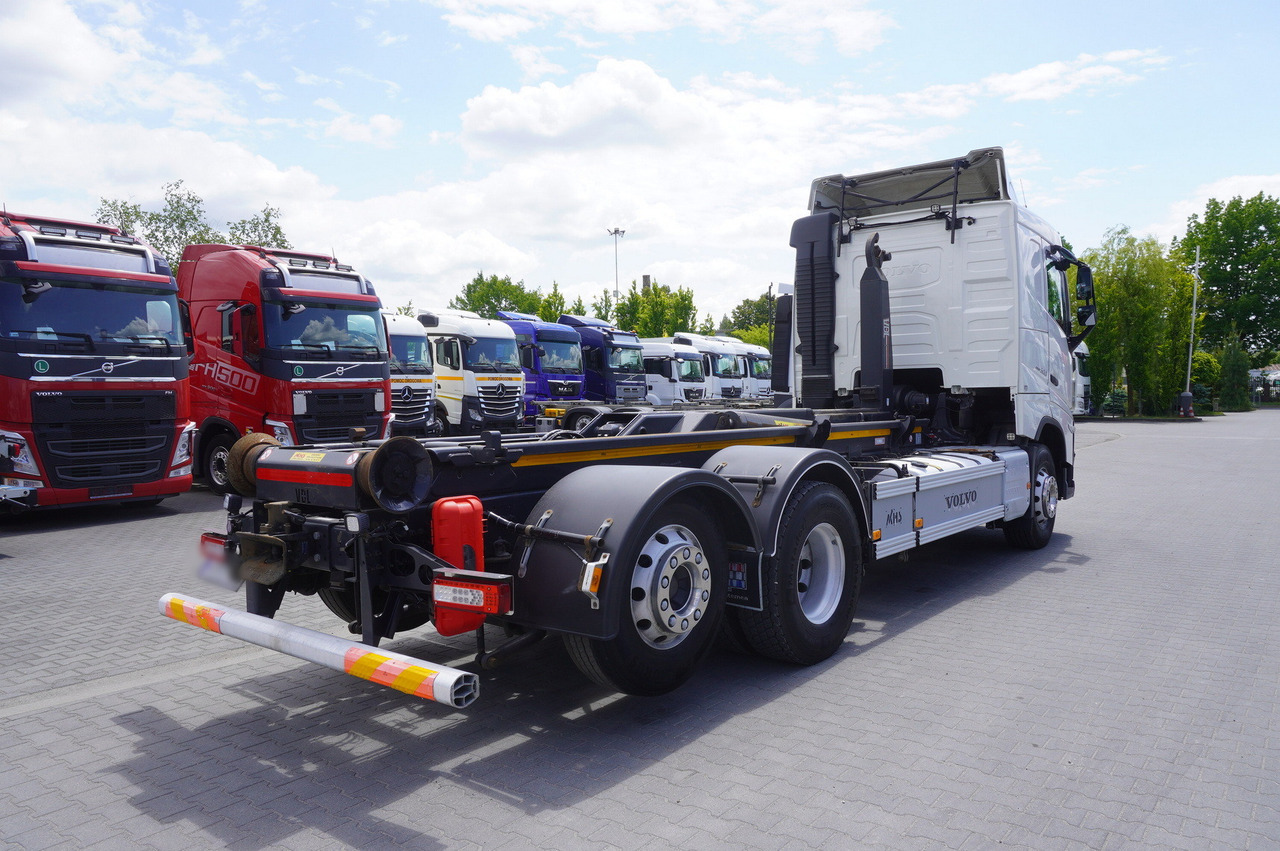 VOLVO FH 500 / VDL hooklift 21 tons / 2022 / steering 3d axle / 2 units - Крюковой мультилифт: фото 5 VOLVO FH 500 / VDL hooklift 21 tons / 2022 / steering 3d axle / 2 units - Крюковой мультилифт: фото 5