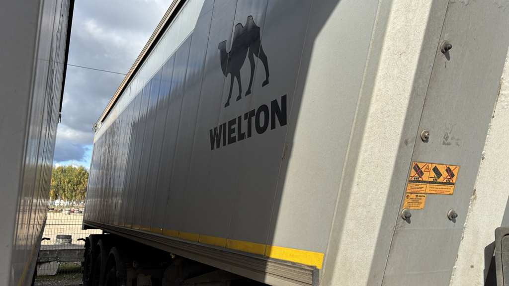 Самосвальный полуприцеп WIELTON NW-3 / weight 6.2 t / capacity 38m3 / Electrically folded roof / Teflon / 20 units, 2022: фото 7