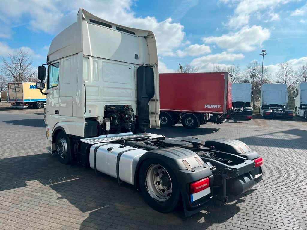DAF XF 480 FT SSC Low Deck TraXon Intarder 2 x Tank - Тягач: фото 3 DAF XF 480 FT SSC Low Deck TraXon Intarder 2 x Tank - Тягач: фото 3