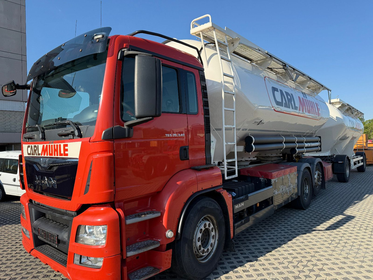 MAN TGS 26,440 Silo 31m³ Getreide Staub Rieselgüter - Ассенизатор: фото 4 MAN TGS 26,440 Silo 31m³ Getreide Staub Rieselgüter - Ассенизатор: фото 4