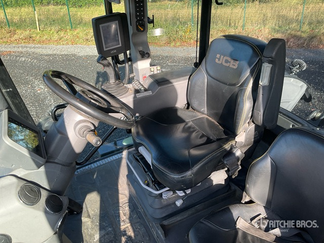 2016 JCB Fastrac 4220 4WD Tractor - Трактор: фото 5 2016 JCB Fastrac 4220 4WD Tractor - Трактор: фото 5