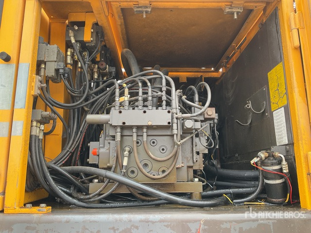 1998 Volvo EW200 Wheel Excavator - Колёсный экскаватор: фото 5 1998 Volvo EW200 Wheel Excavator - Колёсный экскаватор: фото 5