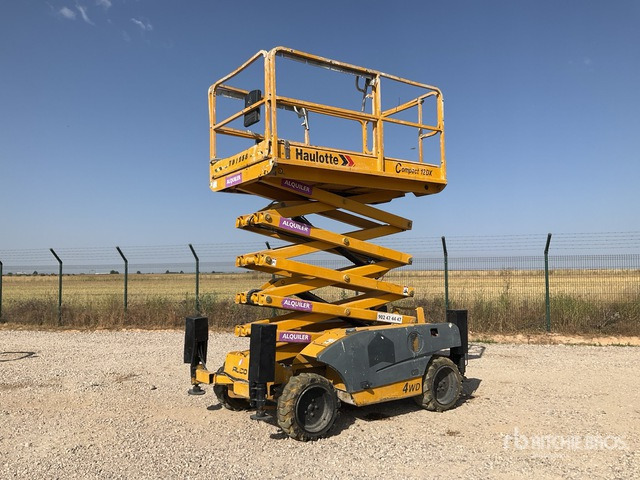 2005 Haulotte Compact12DX 4x4 Diesel Scissor Lift - Ножничный подъемник: фото 2 2005 Haulotte Compact12DX 4x4 Diesel Scissor Lift - Ножничный подъемник: фото 2