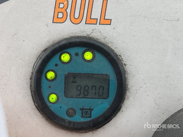 2014 Dec BULL4 Tow Truck - Складской тягач: фото 3 2014 Dec BULL4 Tow Truck - Складской тягач: фото 3