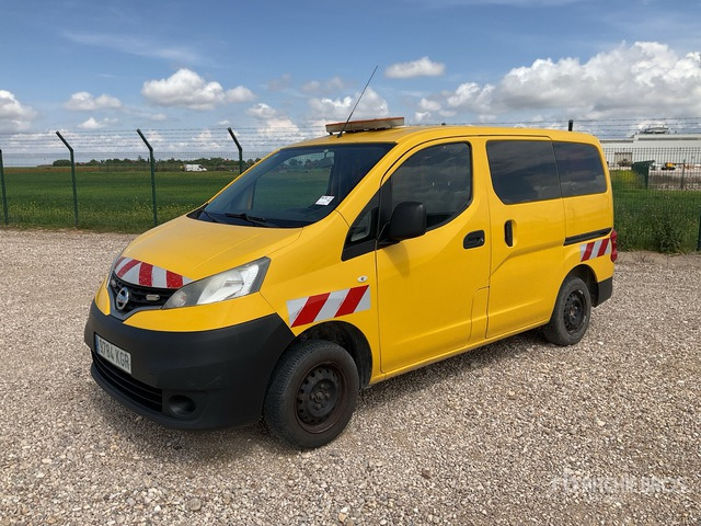 2017 Nissan NV200 City Verso 5 Passenger Van - Микроавтобус, Пассажирский фургон: фото 1 2017 Nissan NV200 City Verso 5 Passenger Van - Микроавтобус, Пассажирский фургон: фото 1