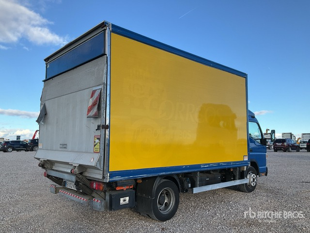 2018 Mitsubishi Fuso Canter 7C15 Hybrid 4x2 Van Truck - Грузовик с закрытым кузовом: фото 3 2018 Mitsubishi Fuso Canter 7C15 Hybrid 4x2 Van Truck - Грузовик с закрытым кузовом: фото 3