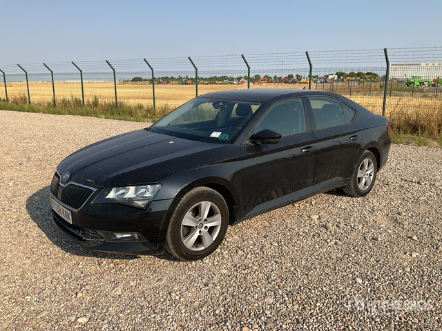 2018 Skoda Superb Automobile - Легковой автомобиль: фото 1 2018 Skoda Superb Automobile - Легковой автомобиль: фото 1