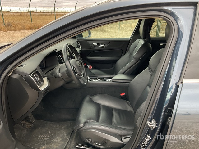 2021 Volvo V60 SUV - Внедорожник: фото 5 2021 Volvo V60 SUV - Внедорожник: фото 5