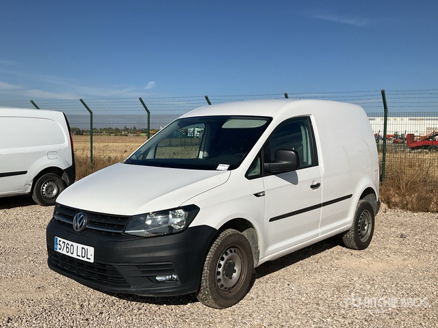 2019 Volkswagen Caddy 4Motion Cargo Van - Коммерческий автомобиль: фото 1 2019 Volkswagen Caddy 4Motion Cargo Van - Коммерческий автомобиль: фото 1