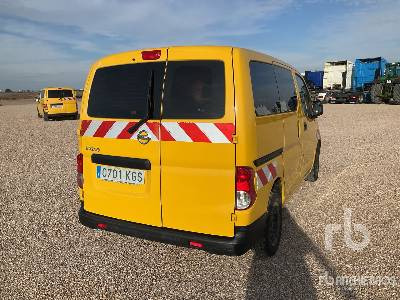 NISSAN NV200 - Легковой автомобиль: фото 3 NISSAN NV200 - Легковой автомобиль: фото 3