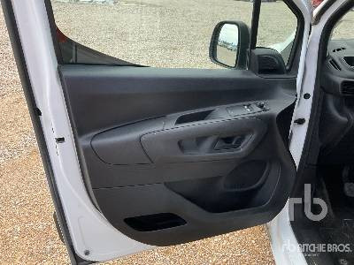Легковой автомобиль TOYOTA PROACE CITY VER: фото 7