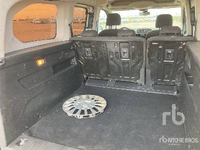 Цельнометаллический фургон TOYOTA PROACE: фото 18