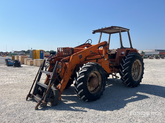1977 Fiat 1300 DT (Inoperable) 4WD Tractor - Трактор: фото 4 1977 Fiat 1300 DT (Inoperable) 4WD Tractor - Трактор: фото 4