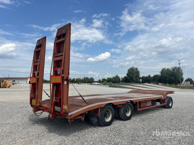 2002 DE Angelis 3R3201 8.45 m Tri/A Flatbed Trailer - Низкорамный прицеп: фото 4 2002 DE Angelis 3R3201 8.45 m Tri/A Flatbed Trailer - Низкорамный прицеп: фото 4