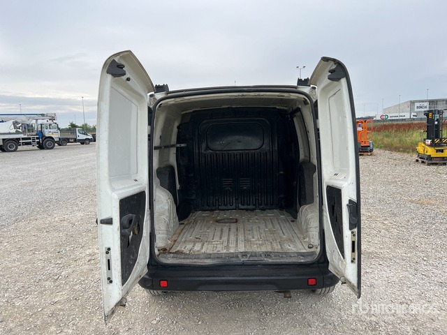 2009 Fiat Doblo Van Truck - Легковой фургон: фото 4 2009 Fiat Doblo Van Truck - Легковой фургон: фото 4
