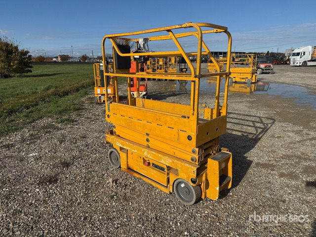 2009 Haulotte Optimum 8 Electric (Inoperable) Scissor Lift - Ножничный подъемник: фото 3 2009 Haulotte Optimum 8 Electric (Inoperable) Scissor Lift - Ножничный подъемник: фото 3