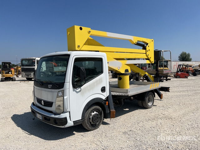 2011 Renault 2011 Socage DA320 20 m on (Inop ... Bucket Truck - Грузовик с подъемником: фото 3 2011 Renault 2011 Socage DA320 20 m on (Inop ... Bucket Truck - Грузовик с подъемником: фото 3
