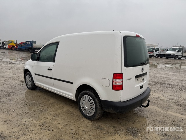 2011 Volkswagen Caddy CNG Van Truck - Грузовик с закрытым кузовом: фото 2 2011 Volkswagen Caddy CNG Van Truck - Грузовик с закрытым кузовом: фото 2