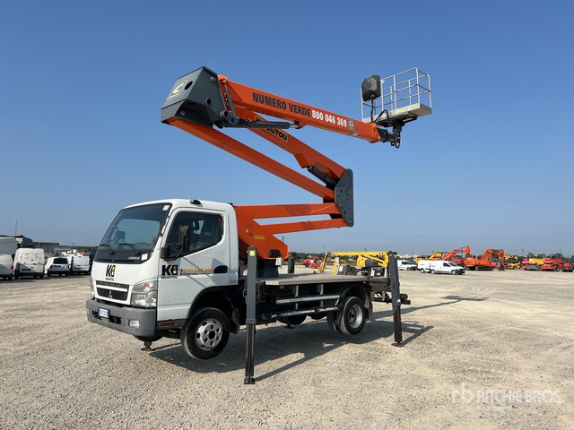 2013 Mitsubishi Canter 2013 Socage DA328 28 m on 4x2 Bucket Truck - Грузовик с подъемником: фото 4 2013 Mitsubishi Canter 2013 Socage DA328 28 m on 4x2 Bucket Truck - Грузовик с подъемником: фото 4
