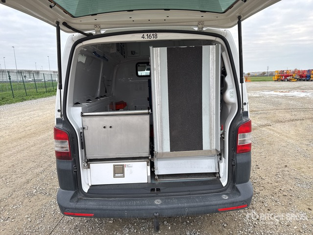 2014 Volkswagen Transporter Ambulance - Машина скорой помощи: фото 4 2014 Volkswagen Transporter Ambulance - Машина скорой помощи: фото 4