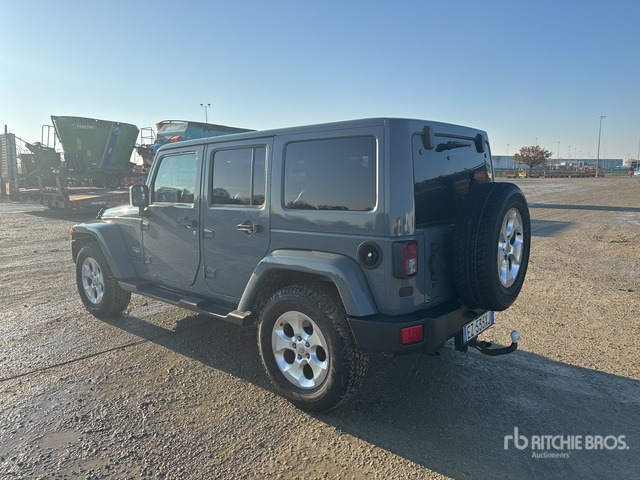 2015 Jeep Wrangler Unlimited Sahara 2.8 CRD 4WD auto 147KW/200CV SUV - Внедорожник: фото 2 2015 Jeep Wrangler Unlimited Sahara 2.8 CRD 4WD auto 147KW/200CV SUV - Внедорожник: фото 2