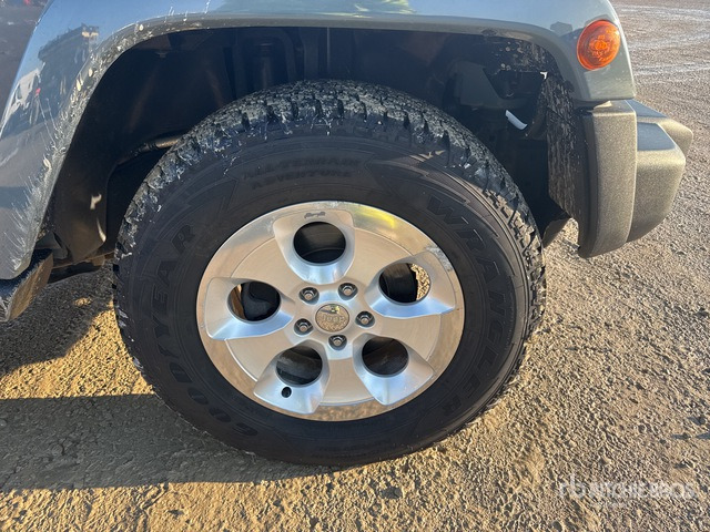 2015 Jeep Wrangler Unlimited Sahara 2.8 CRD 4WD auto 147KW/200CV SUV - Внедорожник: фото 4 2015 Jeep Wrangler Unlimited Sahara 2.8 CRD 4WD auto 147KW/200CV SUV - Внедорожник: фото 4