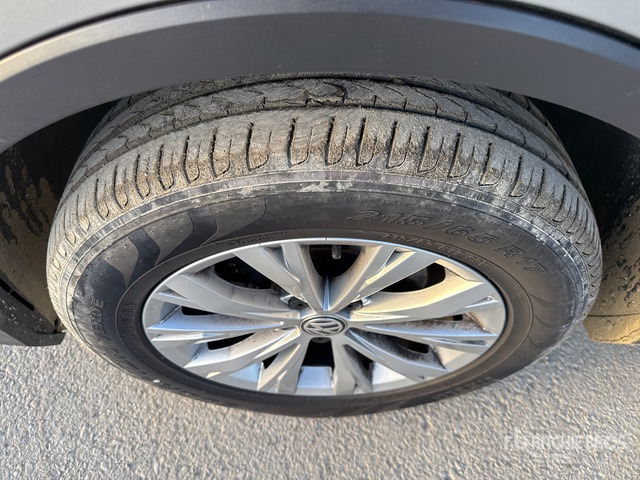 2016 Volkswagen Tiguan SUV - Внедорожник: фото 4 2016 Volkswagen Tiguan SUV - Внедорожник: фото 4