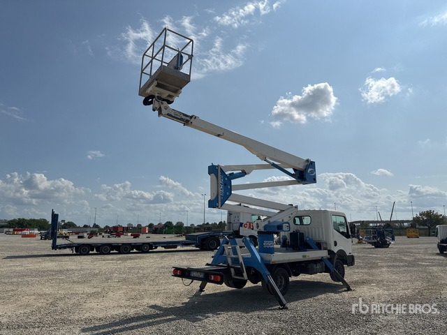 2017 Nissan Cabstar Cabstar 35.12 2016 Socage DA 320 20 m on Bucket Truck - Грузовик с подъемником: фото 4 2017 Nissan Cabstar Cabstar 35.12 2016 Socage DA 320 20 m on Bucket Truck - Грузовик с подъемником: фото 4