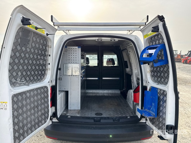 2017 Volkswagen Caddy Van Truck - Грузовик с закрытым кузовом: фото 4 2017 Volkswagen Caddy Van Truck - Грузовик с закрытым кузовом: фото 4