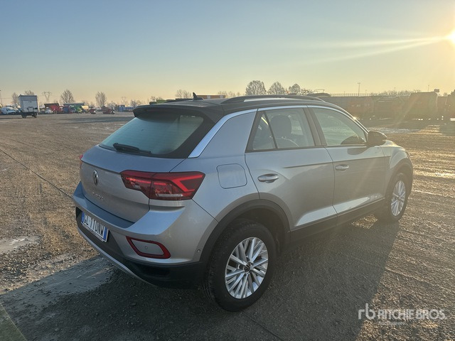 2023 Volkswagen T-Roc 2.0 TDI Life 85KW/116CV SUV - Внедорожник: фото 3 2023 Volkswagen T-Roc 2.0 TDI Life 85KW/116CV SUV - Внедорожник: фото 3