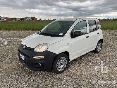 FIAT PANDA Hybrid - Грузовик с закрытым кузовом: фото 1 FIAT PANDA Hybrid - Грузовик с закрытым кузовом: фото 1