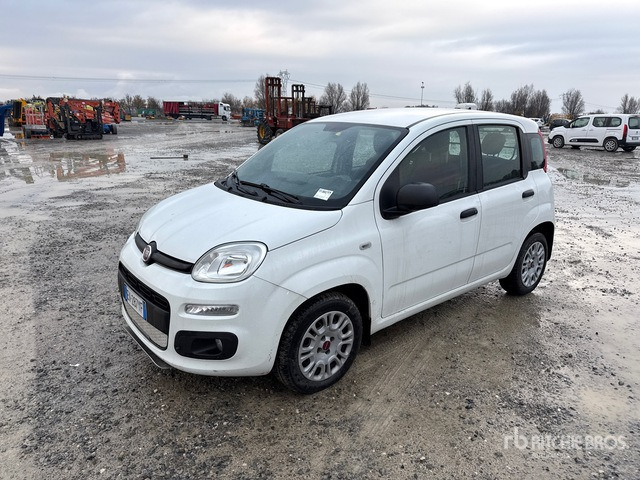Fiat Panda Automobile - Легковой автомобиль: фото 1 Fiat Panda Automobile - Легковой автомобиль: фото 1