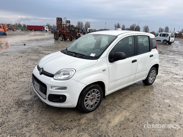 Fiat Panda Automobile - Легковой автомобиль: фото 1 Fiat Panda Automobile - Легковой автомобиль: фото 1
