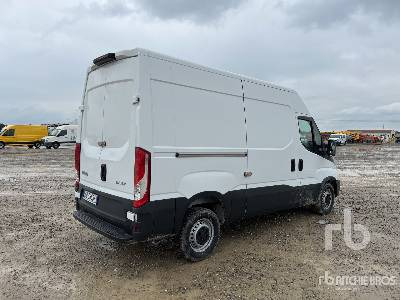 IVECO DAILY 35S12 V H2 3520 - Грузовик с закрытым кузовом: фото 3 IVECO DAILY 35S12 V H2 3520 - Грузовик с закрытым кузовом: фото 3