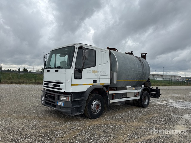Iveco Eurocargo 150E27 Autocarro distribuzione asfalto - Гудронатор: фото 1 Iveco Eurocargo 150E27 Autocarro distribuzione asfalto - Гудронатор: фото 1