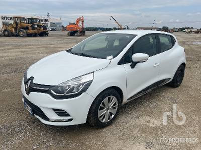 RENAULT CLIO Berlina 1.5 DCI 75CV BUSINESS N1 - Легковой автомобиль: фото 1 RENAULT CLIO Berlina 1.5 DCI 75CV BUSINESS N1 - Легковой автомобиль: фото 1