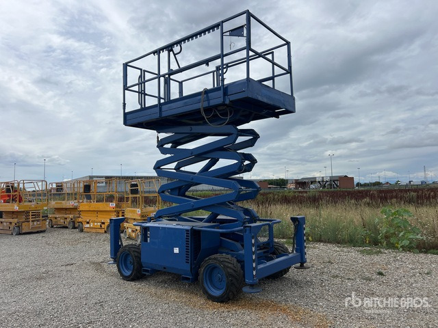 Skyjack SJ6832 RT Scissor Lift - Ножничный подъемник: фото 2 Skyjack SJ6832 RT Scissor Lift - Ножничный подъемник: фото 2