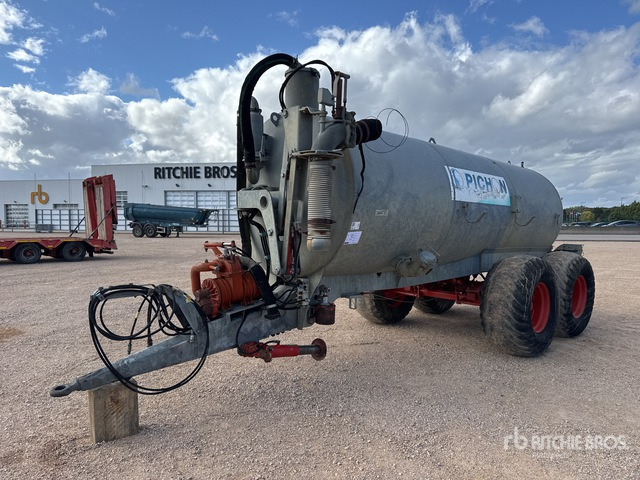 1996 Pichon TCI10 Liquid T/A Tonne A Lisier 2 Essieux Liquid Manure Spreader - Цистерна для жидкого навоза: фото 1 1996 Pichon TCI10 Liquid T/A Tonne A Lisier 2 Essieux Liquid Manure Spreader - Цистерна для жидкого навоза: фото 1