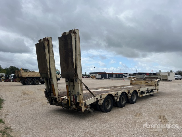 2006 Faymonville TL Tri/A Semi-Remorque Porte-Engin ... Lowboy Trailer - Низкорамный полуприцеп: фото 3 2006 Faymonville TL Tri/A Semi-Remorque Porte-Engin ... Lowboy Trailer - Низкорамный полуприцеп: фото 3