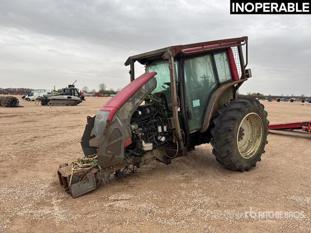 2009 Valtra N101 Tracteur Agricole (Inoperable) 4WD Tractor - Трактор: фото 1 2009 Valtra N101 Tracteur Agricole (Inoperable) 4WD Tractor - Трактор: фото 1