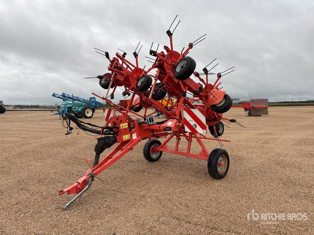 2011 Kuhn GF8702T 8.7 m 3-Point 8 Rotor Faneuse Hay Tedder - Сеноворошилка: фото 1 2011 Kuhn GF8702T 8.7 m 3-Point 8 Rotor Faneuse Hay Tedder - Сеноворошилка: фото 1