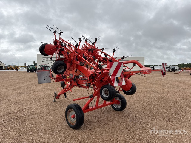 2011 Kuhn GF8702T 8.7 m 3-Point 8 Rotor Faneuse Hay Tedder - Сеноворошилка: фото 4 2011 Kuhn GF8702T 8.7 m 3-Point 8 Rotor Faneuse Hay Tedder - Сеноворошилка: фото 4