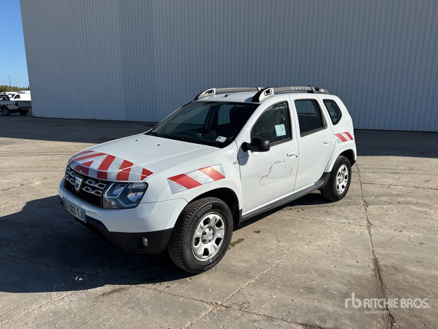 2016 Renault Duster V?hicule utilitaire sport - Легковой автомобиль: фото 1 2016 Renault Duster V?hicule utilitaire sport - Легковой автомобиль: фото 1