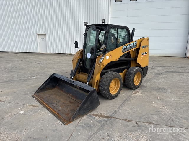 2018 Case SR175 Chargeuse Compacte Skid Steer Loader - Мини-погрузчик с бортовым поворотом: фото 1 2018 Case SR175 Chargeuse Compacte Skid Steer Loader - Мини-погрузчик с бортовым поворотом: фото 1
