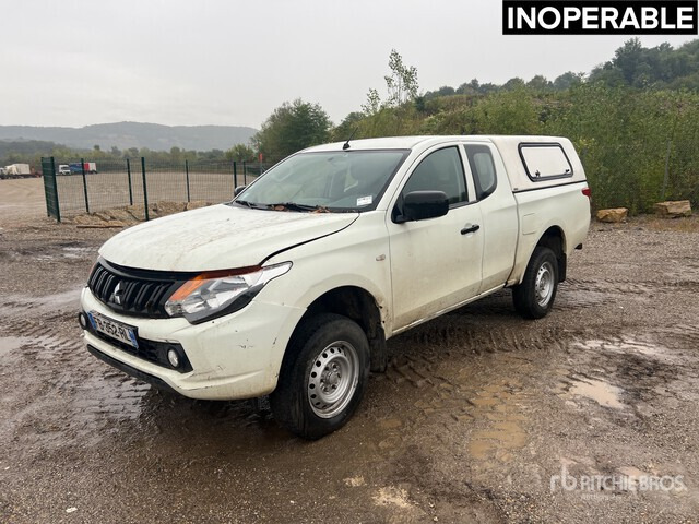 2018 Mitsubishi L200 4x4 Extended Cab (Inoperable) Pickup - Пикап: фото 2 2018 Mitsubishi L200 4x4 Extended Cab (Inoperable) Pickup - Пикап: фото 2